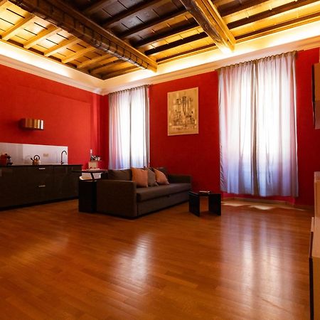 Barberini Apt Close To Fontana Di Trevi Rome Exterior photo